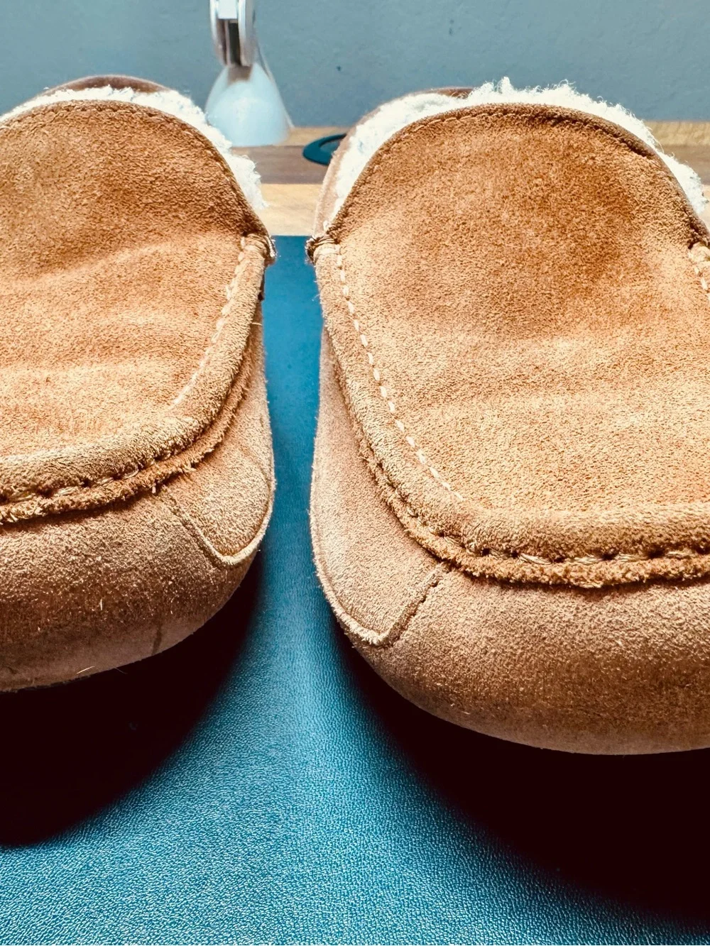 UGG classic slip